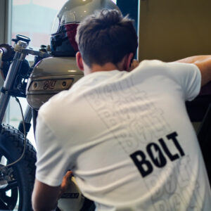 ⚡ Camiseta BOLT MOTOR COMPANY rayo / color blanco