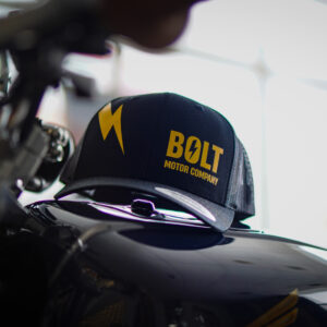 ⚡ Gorra trucker BOLT MOTOR COMPANY negra con rayo amarillo